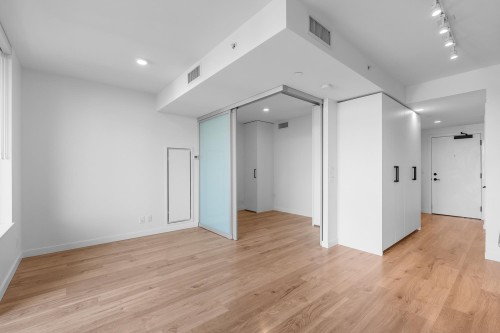 403-10448 University Drive, Surrey, BC 