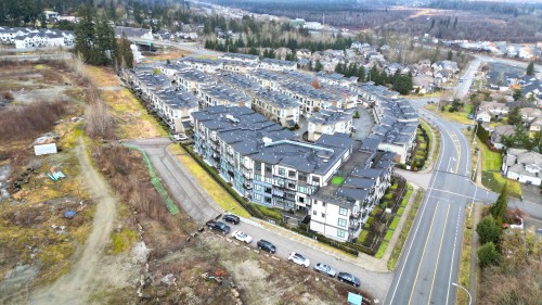 103-9983 Barnston Drive E, Surrey, BC 