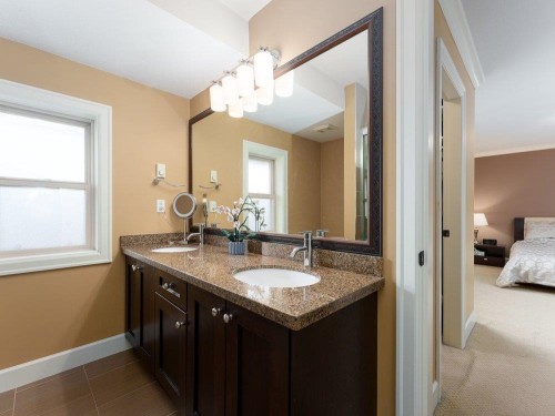 15-7867 120 Street, Delta, BC 