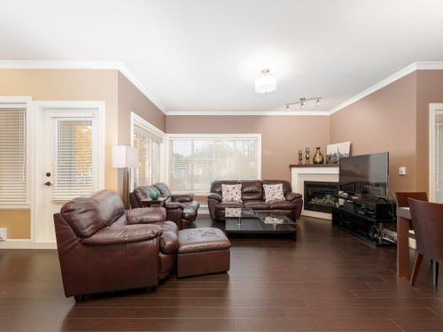 15-7867 120 Street, Delta, BC 