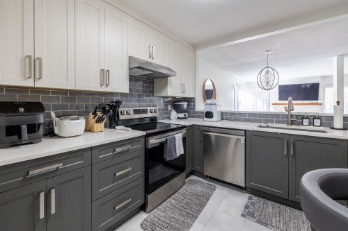 217-15275 19 Avenue, Surrey, BC 