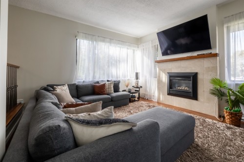 217-15275 19 Avenue, Surrey, BC 