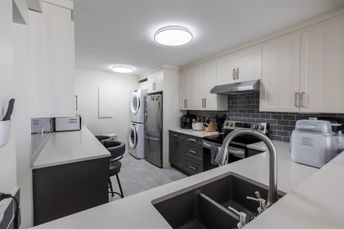 217-15275 19 Avenue, Surrey, BC 