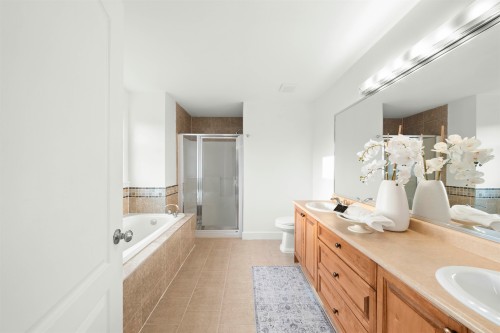 6353 166 Street, Surrey, BC 