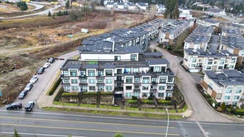 204-9983 Barnston Drive E, Surrey, BC 