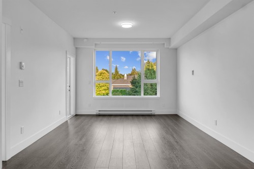 204-9983 Barnston Drive E, Surrey, BC 