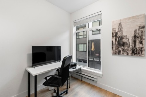 79-16433 19 Avenue, Surrey, BC 