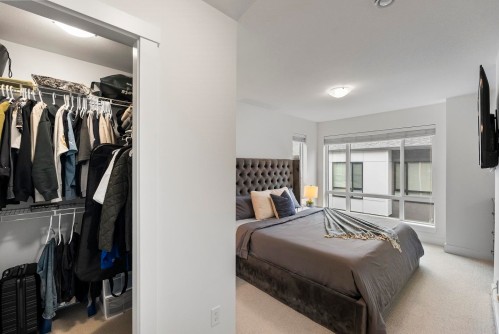 79-16433 19 Avenue, Surrey, BC 