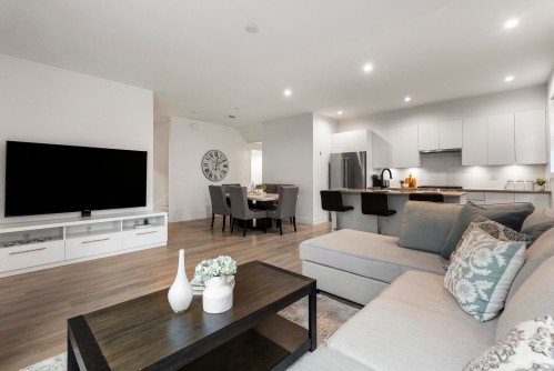 79-16433 19 Avenue, Surrey, BC 