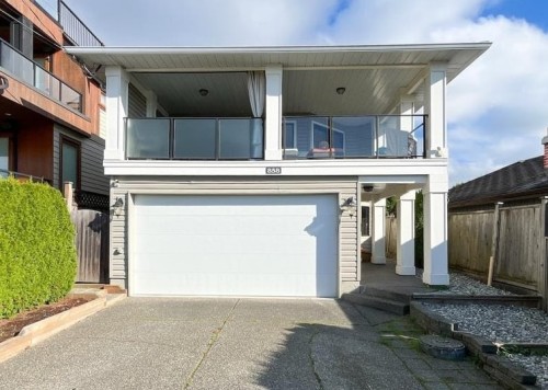 858 Stevens Street  White Rock, BC V4B 4X2