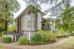 14834 Holly Park Lane  Surrey, BC V3R 6Y2