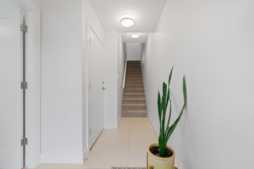 27-16685 25 Avenue, Surrey, BC 