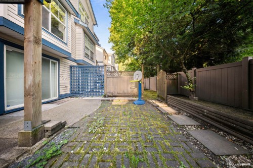 703-9118 149 Street, Surrey, BC 