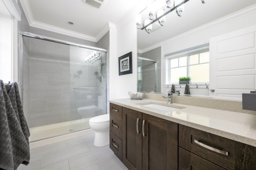 2-21017 76 Avenue, Langley, BC 