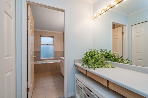 102-6094 Boundary Drive W, Surrey, BC 