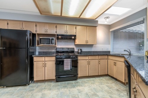 102-6094 Boundary Drive W, Surrey, BC 