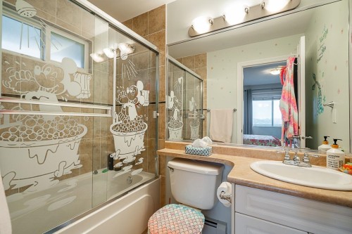 7106 150 Street, Surrey, BC 