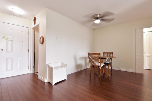 215-5379 205 Street, Langley, BC 