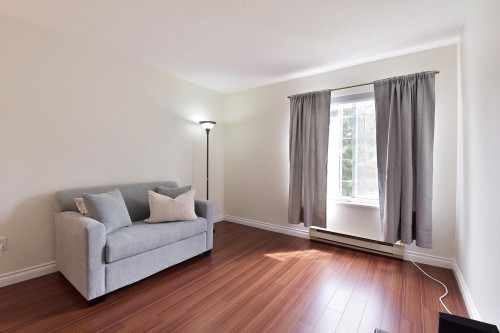 215-5379 205 Street, Langley, BC 