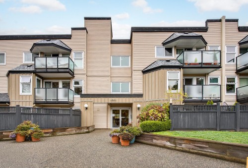 213-1850 Southmere Crescent E Surrey, BC V4A 6Y6