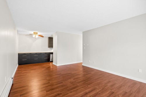 213-1850 Southmere Crescent E, Surrey, BC 