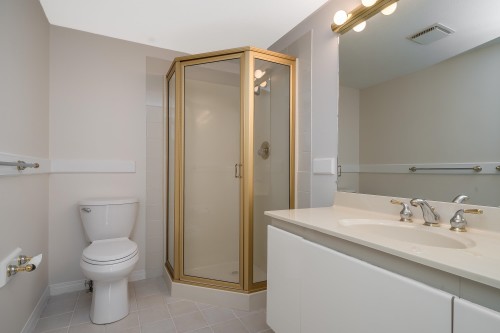 505-1220 Fir Street, White Rock, BC 