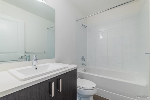 82-16678 25 Avenue, Surrey, BC 