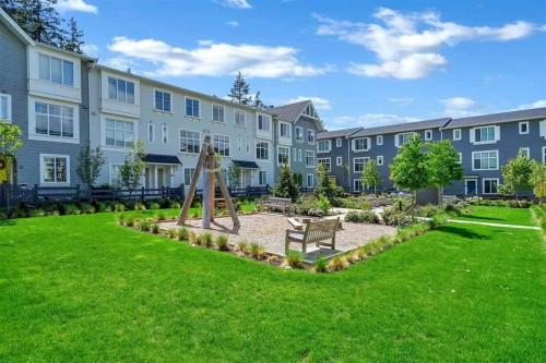 82-16678 25 Avenue, Surrey, BC 