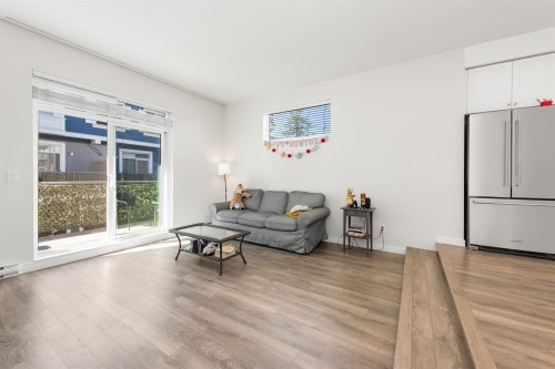 82-16678 25 Avenue, Surrey, BC 