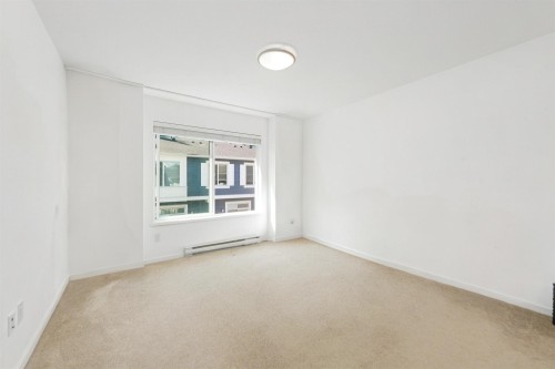 82-16678 25 Avenue, Surrey, BC 