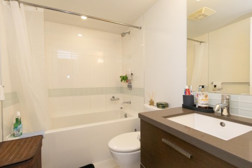 1305-10777 University Drive, Surrey, BC 