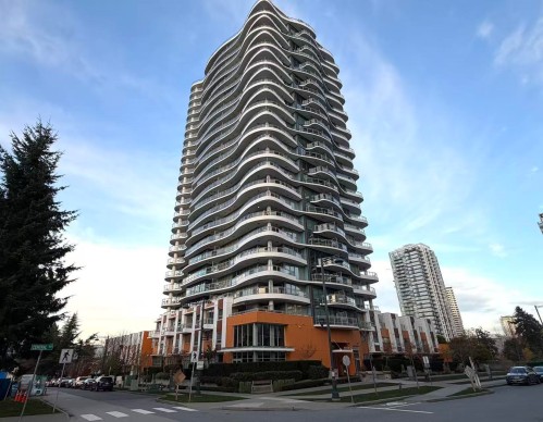 1705-13303 Central Avenue  Surrey, BC V3T 0K6