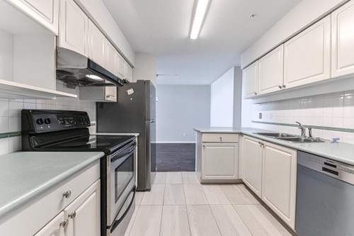 320-13911 70 Avenue, Surrey, BC 