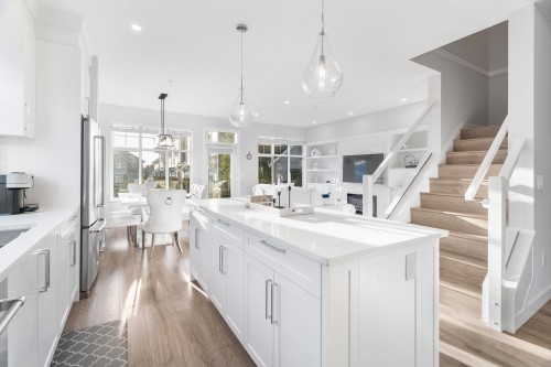 17-20327 72B Avenue, Langley, BC 