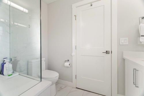 17-20327 72B Avenue, Langley, BC 