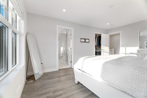 17-20327 72B Avenue, Langley, BC 