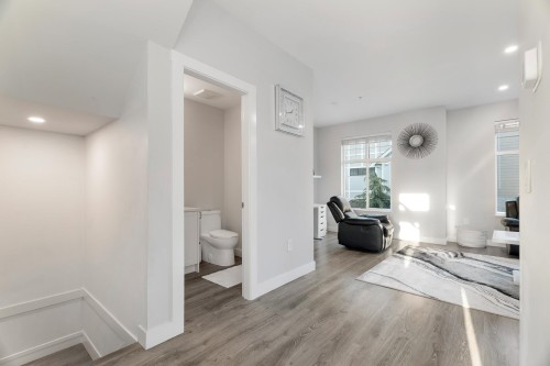 17-20327 72B Avenue, Langley, BC 