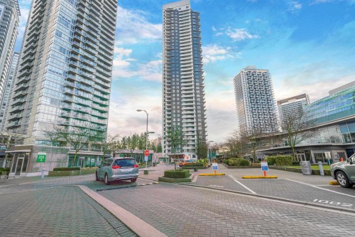 1904-9887 Whalley Boulevard  Surrey, BC V3T 0P4