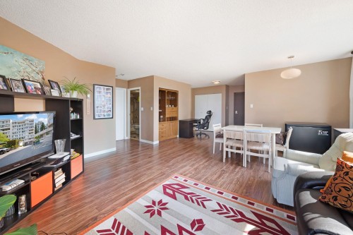 301-1442 Foster Street, White Rock, BC 