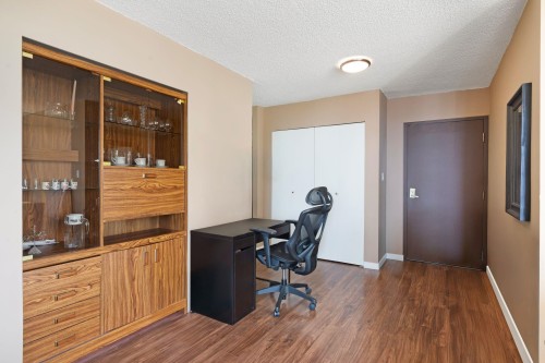 301-1442 Foster Street, White Rock, BC 