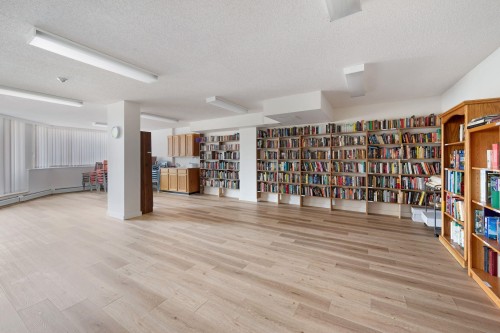 301-1442 Foster Street, White Rock, BC 