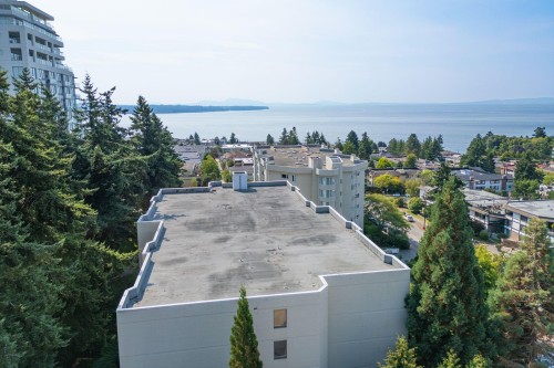 301-1442 Foster Street, White Rock, BC 