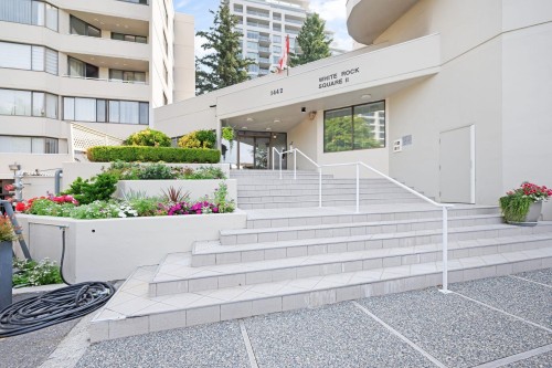 301-1442 Foster Street, White Rock, BC 