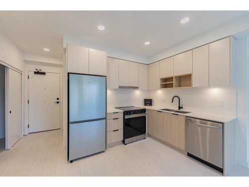 102-10466 138A Street, Surrey, BC 