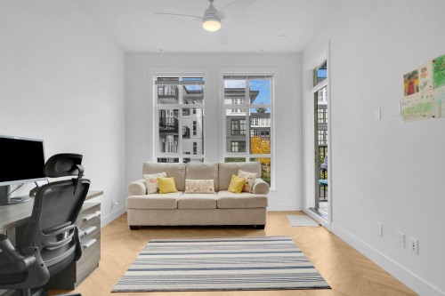 202-13929 105 Boulevard, Surrey, BC 