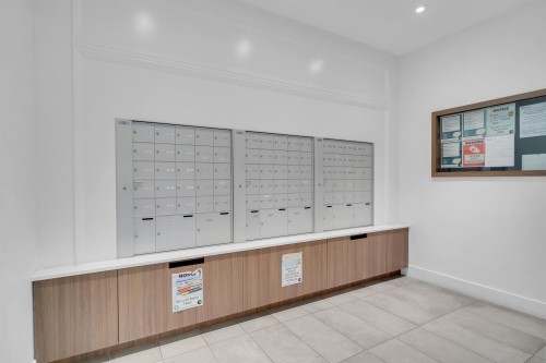 202-13929 105 Boulevard, Surrey, BC 