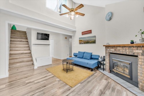 10552 Woodglen Close, Surrey, BC 