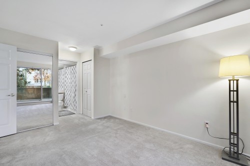 213-1575 Best Street, White Rock, BC 