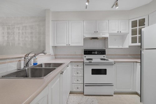 213-1575 Best Street, White Rock, BC 