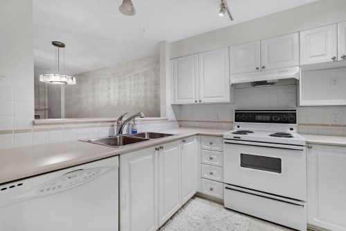 213-1575 Best Street, White Rock, BC 